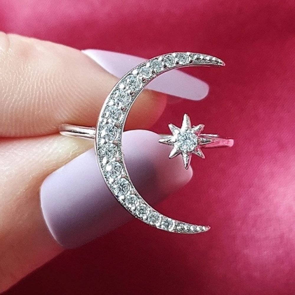 Silver Cresent Moon and Star Ring